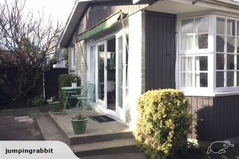 Photo of property in 2/57 Saint Albans Street, St Albans, Christchurch, 8014