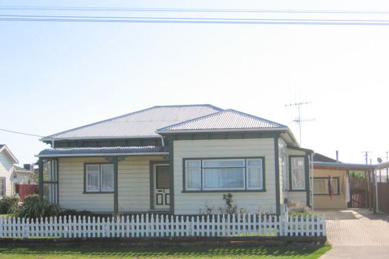 Photo of property in 10 Johnston Street, Foxton, 4814