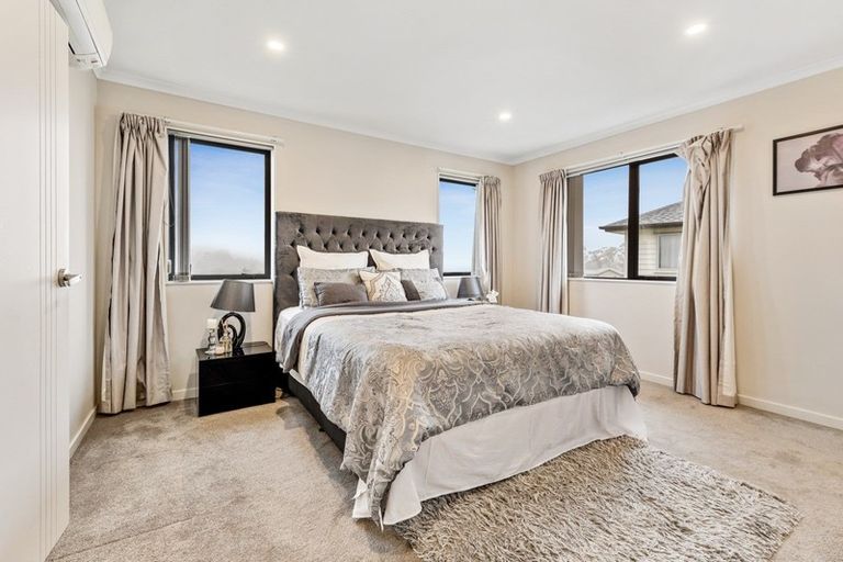 Photo of property in 9 Mettam Drive, Swanson, Auckland, 0614