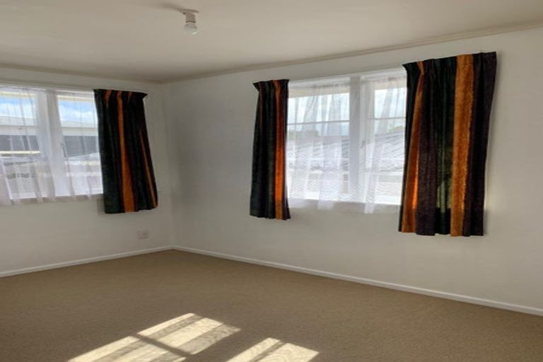 Photo of property in 85 Titirangi Road, New Lynn, Auckland, 0600
