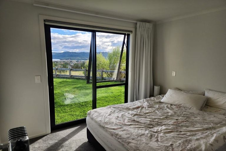 Photo of property in 1 Blackhawk Close, Kinloch, Taupo, 3377