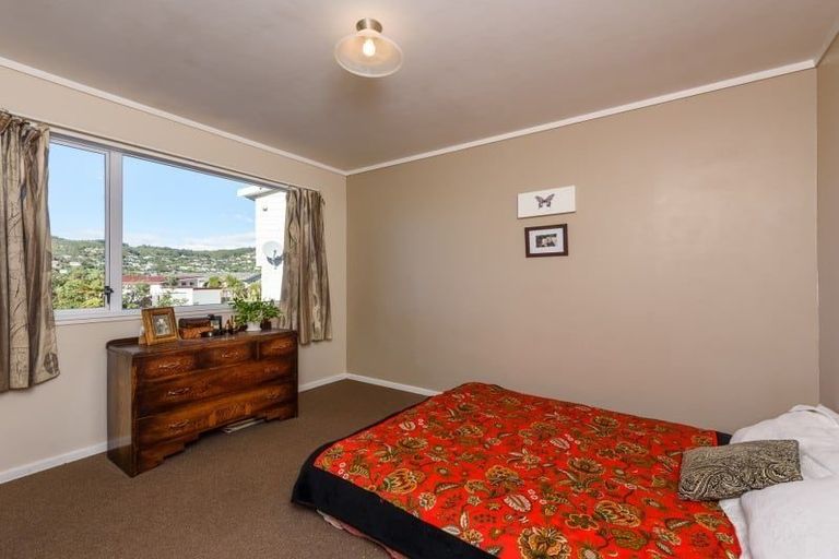 Photo of property in 1/3 Jerome Way, Crofton Downs, Wellington, 6035