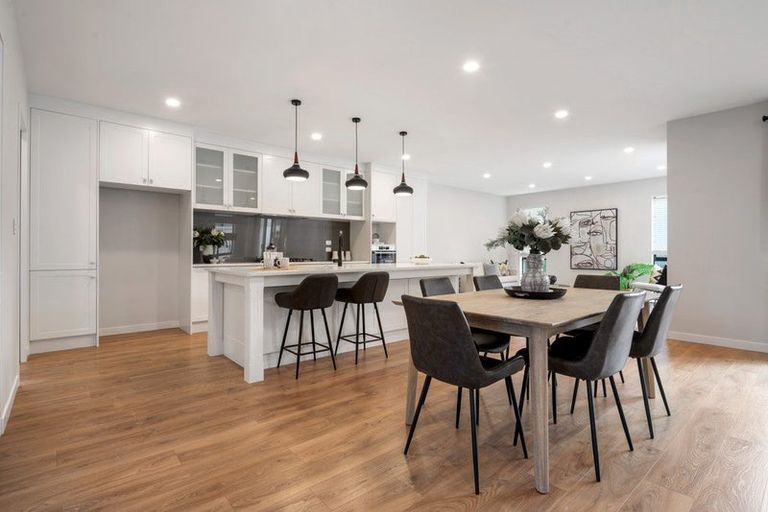 Photo of property in 8 Thomas Rielly Avenue, Hobsonville, Auckland, 0616