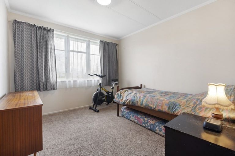 Photo of property in 9 Ellesmere Crescent, Highbury, Palmerston North, 4412