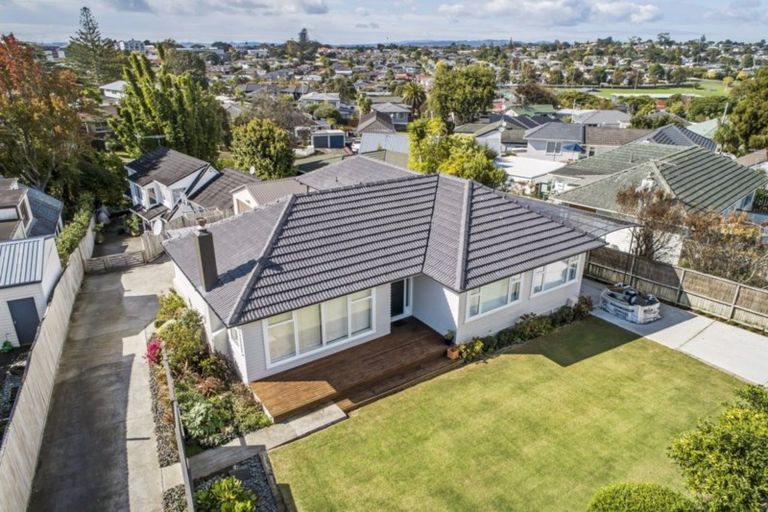 Photo of property in 38 Howe Street, Howick, Auckland, 2014