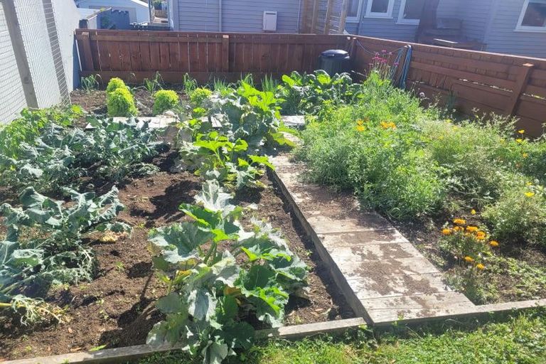 Photo of property in 31 Fulford Street, New Plymouth, 4310