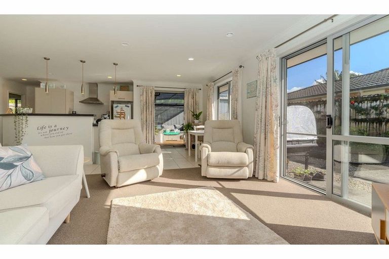 Photo of property in 21 Ranui Avenue, Kerikeri, 0230