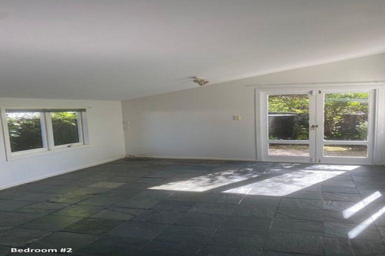 Photo of property in 2a Seaforth Avenue, Mangere Bridge, Auckland, 2022