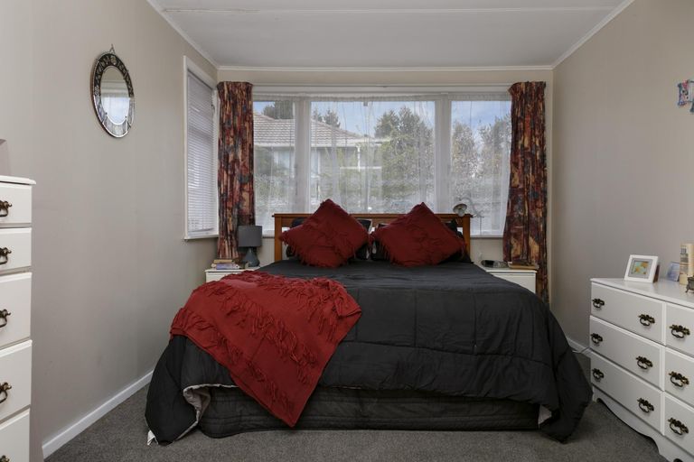 Photo of property in 1 Rangiora Crescent, Wairakei, Taupo, 3332