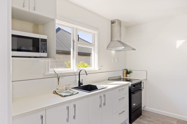 Photo of property in 1/310 Withells Road, Avonhead, Christchurch, 8042