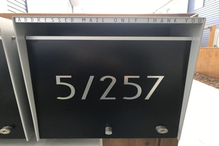 Photo of property in 5/257 Armagh Street, Christchurch Central, Christchurch, 8011