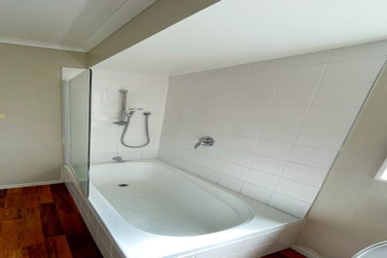 Photo of property in 3a Pine Road, Orewa, 0931