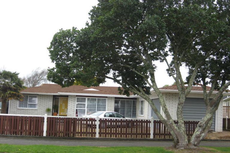 Photo of property in 22 Kings Drive, Levin, 5510