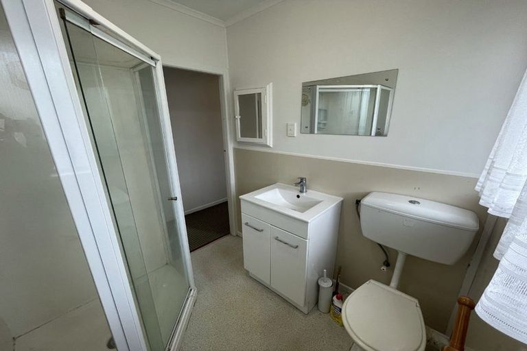 Photo of property in 26 West Coast Road, Glen Eden, Auckland, 0602