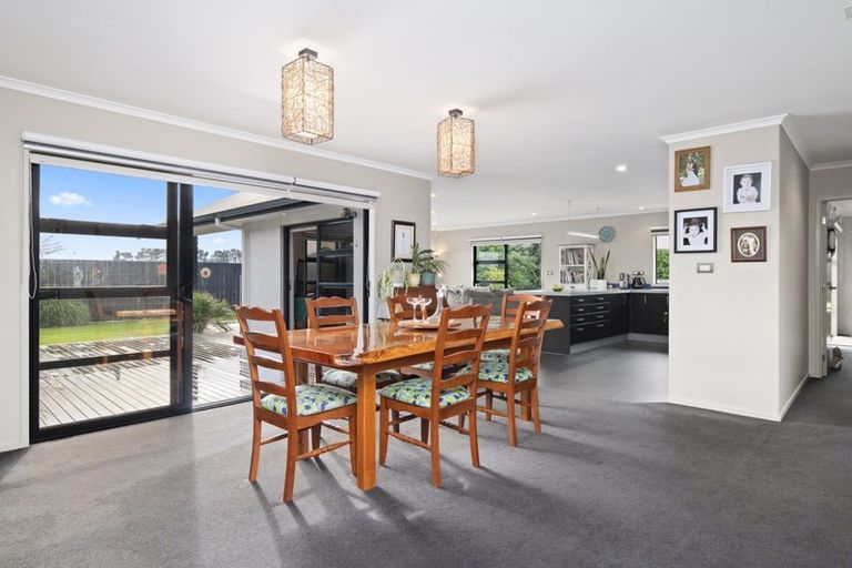Photo of property in 4 Goble Road, Clarks Beach, Pukekohe, 2679