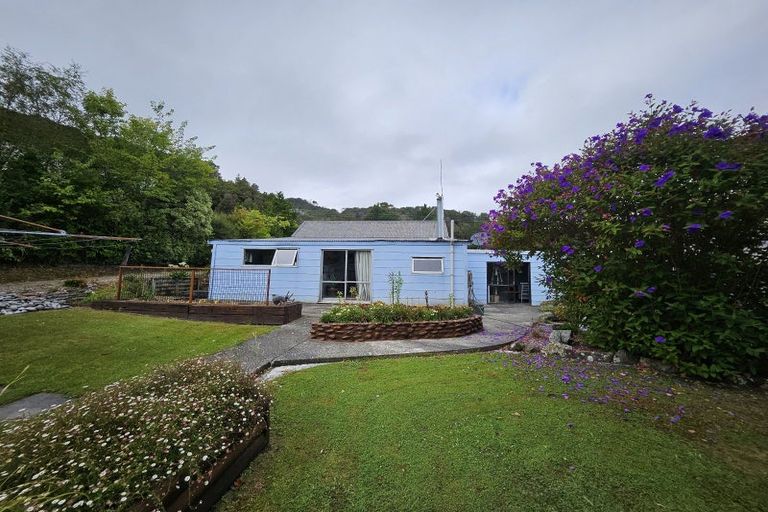 Photo of property in 87 Omapere Street, Dobson, Greymouth, 7805