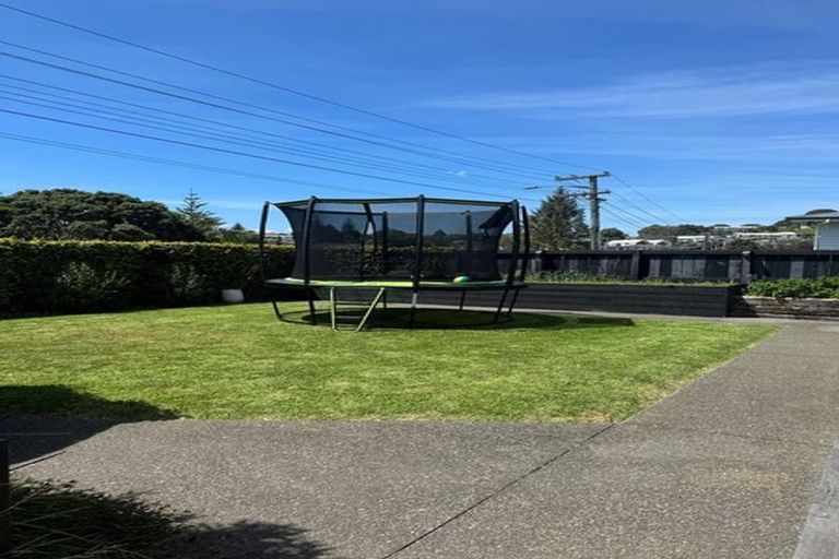 Photo of property in 28 Windsor Road, Bellevue, Tauranga, 3110