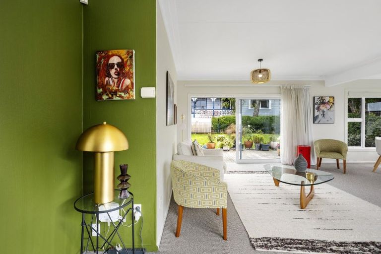 Photo of property in 117 Highgate, Roslyn, Dunedin, 9010