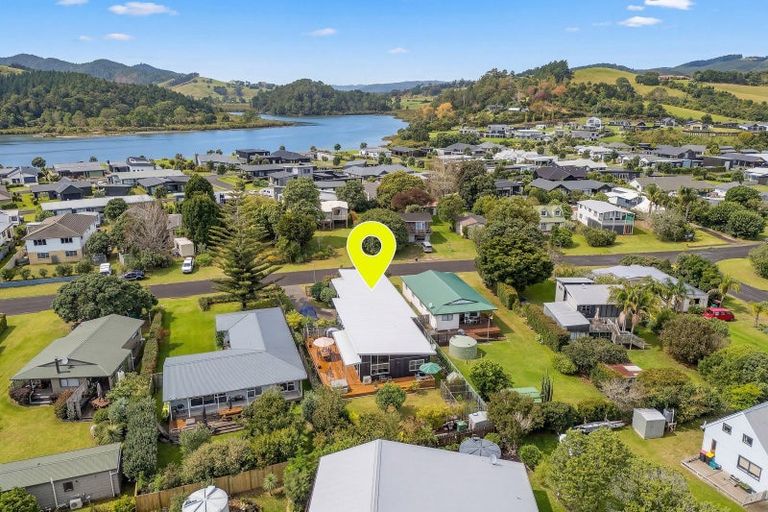Photo of property in 36 Oyster Drive, Cooks Beach, Whitianga, 3591