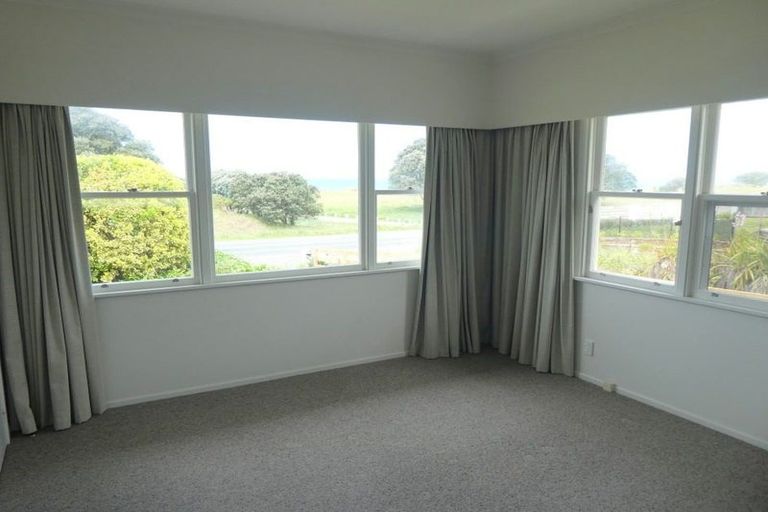 Photo of property in 44 Moana Road, Okitu, Gisborne, 4010