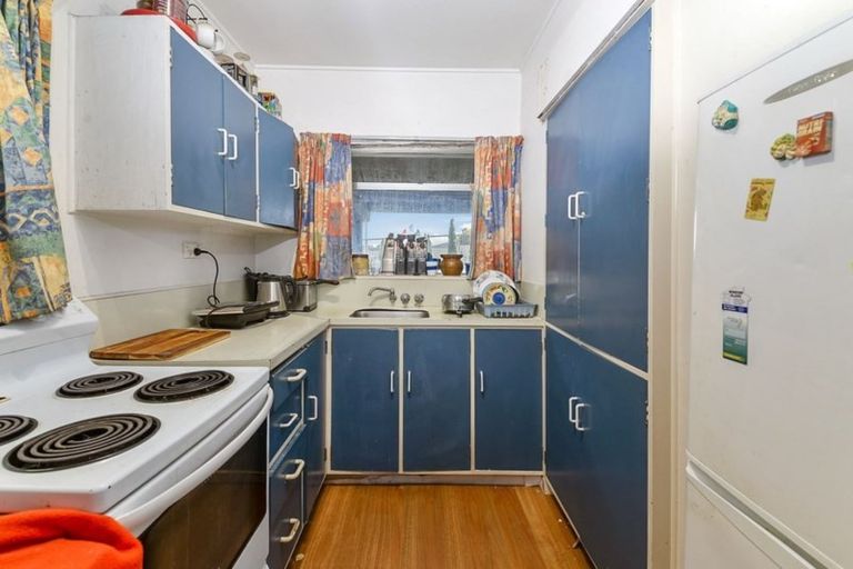 Photo of property in 100 Lake Road, Koutu, Rotorua, 3010