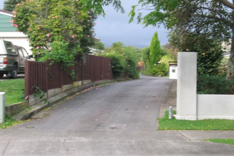 Photo of property in 14 Rosebank Grove, Waikanae, 5036