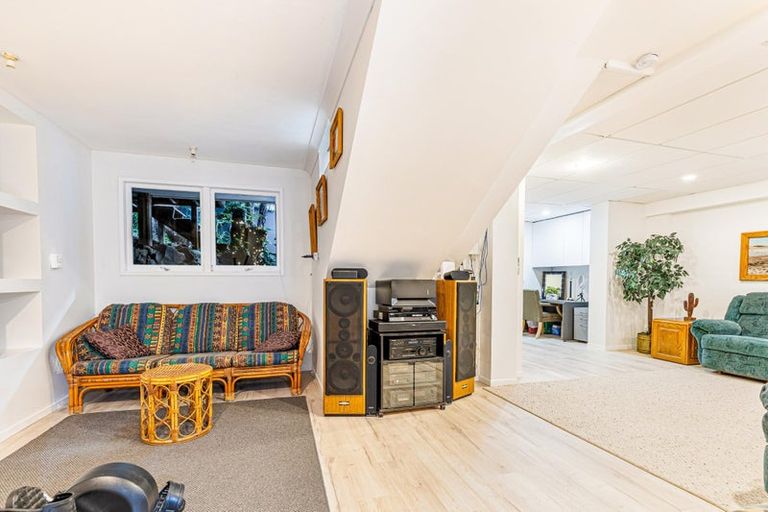 Photo of property in 834 West Coast Road, Waiatarua, Auckland, 0604