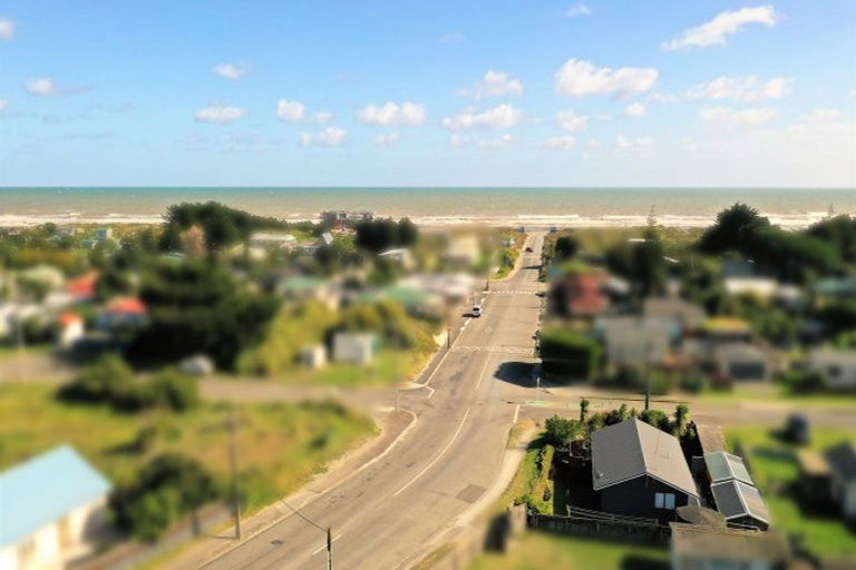 Photo of property in 120 Park Avenue, Waitarere Beach, Levin, 5510