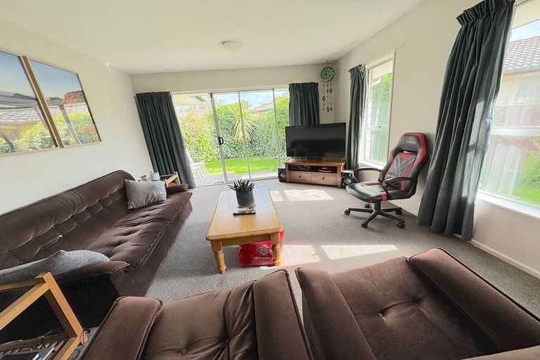 Photo of property in 2/56a Epsom Road, Sockburn, Christchurch, 8042