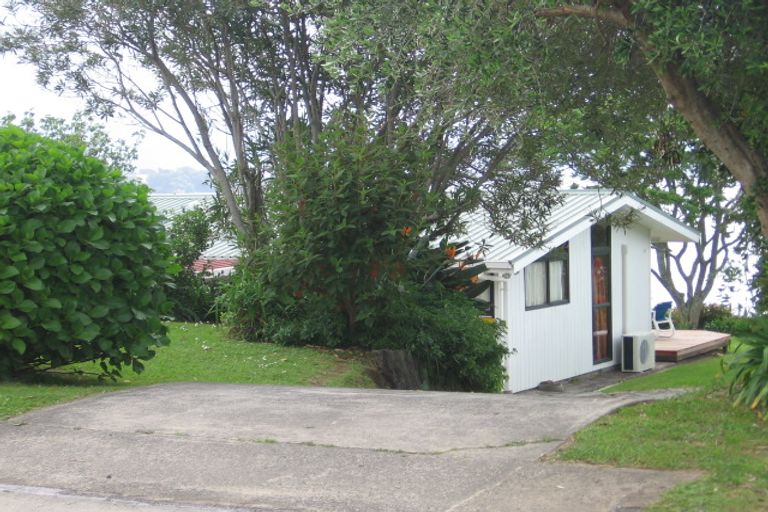 Photo of property in 10 Kaharoa Avenue, Omokoroa, 3114