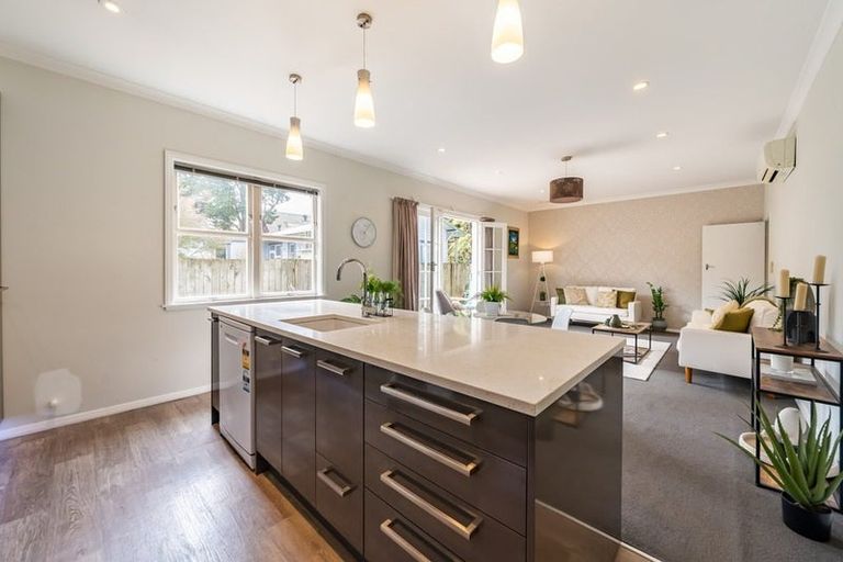 Photo of property in 2 Wood Street, Wallaceville, Upper Hutt, 5018