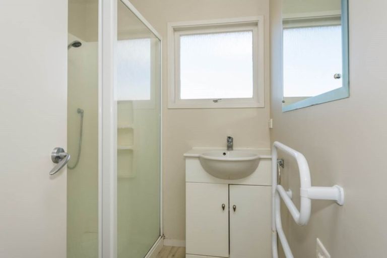 Photo of property in 3/4 Waterloo Road, Milford, Auckland, 0620