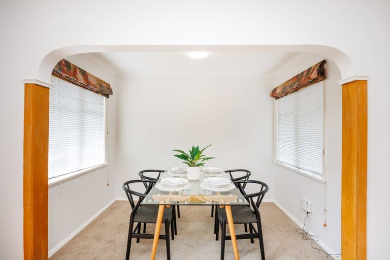 Photo of property in 27 Pembroke Street, Highbury, Palmerston North, 4412