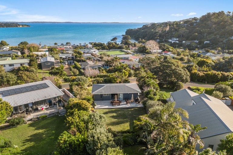 Photo of property in 7 Tetley Road, Surfdale, Waiheke Island, 1081