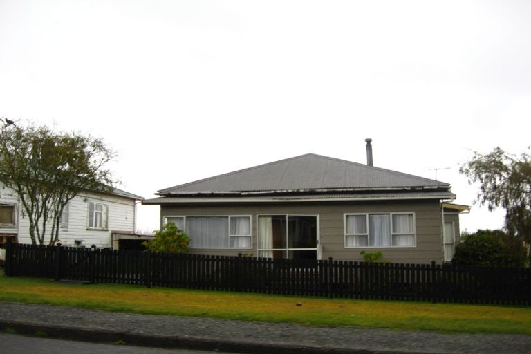 Photo of property in 61 Ahau Street, Moana, 7872