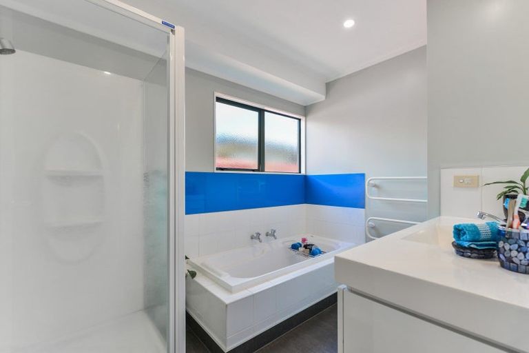 Photo of property in 12 Aldona Place, Fairview Downs, Hamilton, 3214