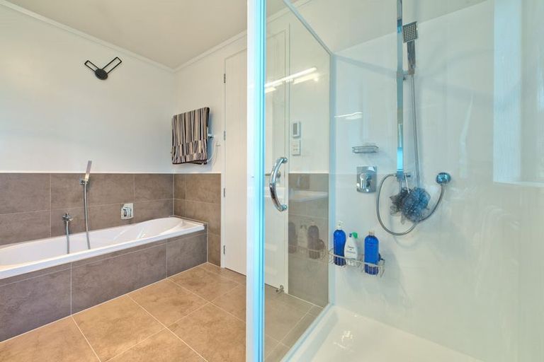 Photo of property in 36 Kokako Rise, Papakura, 2110