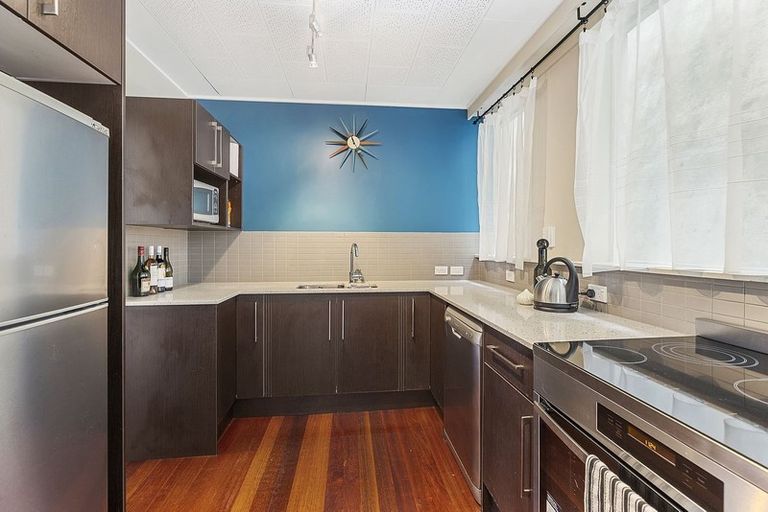 Photo of property in Greenmantle Flats, 88a Salamanca Road, Kelburn, Wellington, 6012