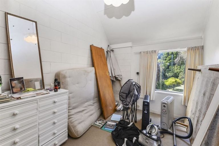 Photo of property in 100 Lake Road, Koutu, Rotorua, 3010