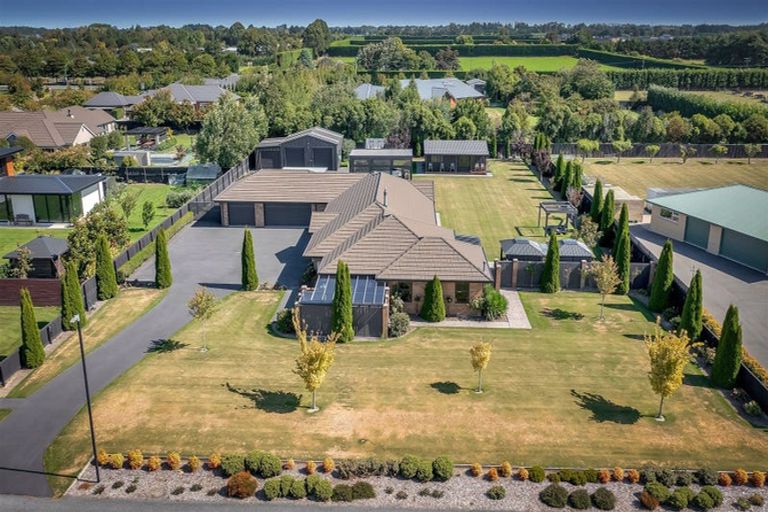 Photo of property in 37 Aberdeen Road, Prebbleton, 7604