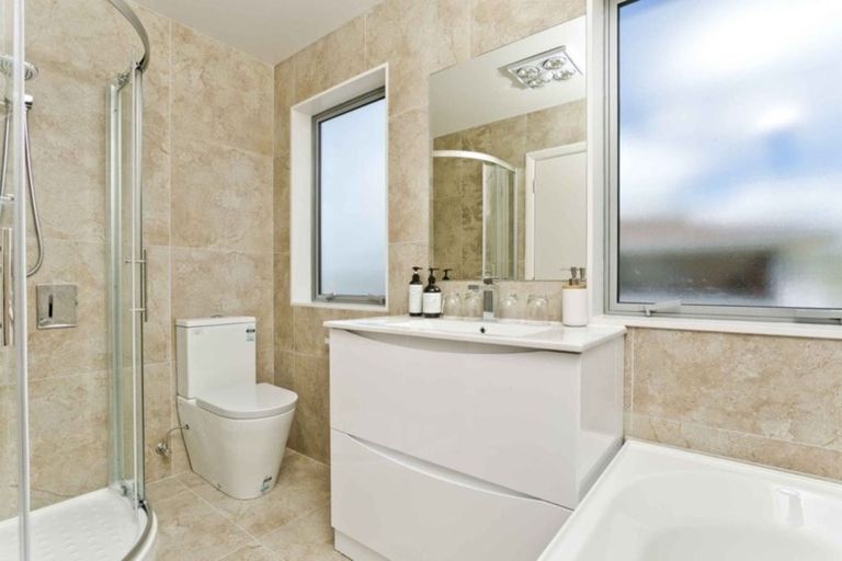 Photo of property in 446b Hibiscus Coast Highway, Orewa, 0931