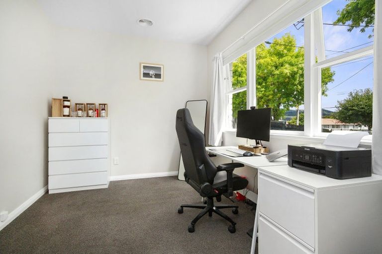 Photo of property in 43 Seddon Street, Wallaceville, Upper Hutt, 5018