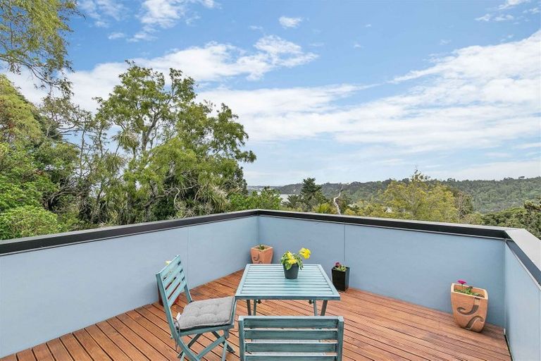 Photo of property in 2/19 Pemberton Avenue, Bayview, Auckland, 0629