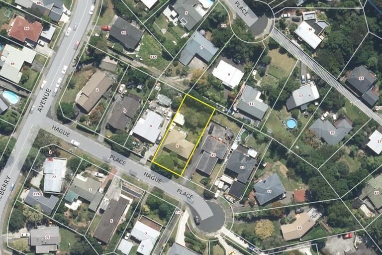 Photo of property in 8 Hague Place, Birkenhead, Auckland, 0626