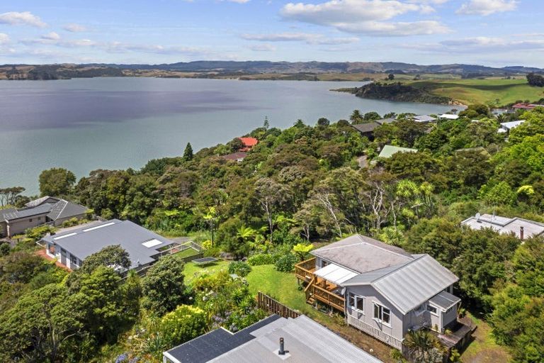 Photo of property in 92 Greenslade Road, Raglan, 3295