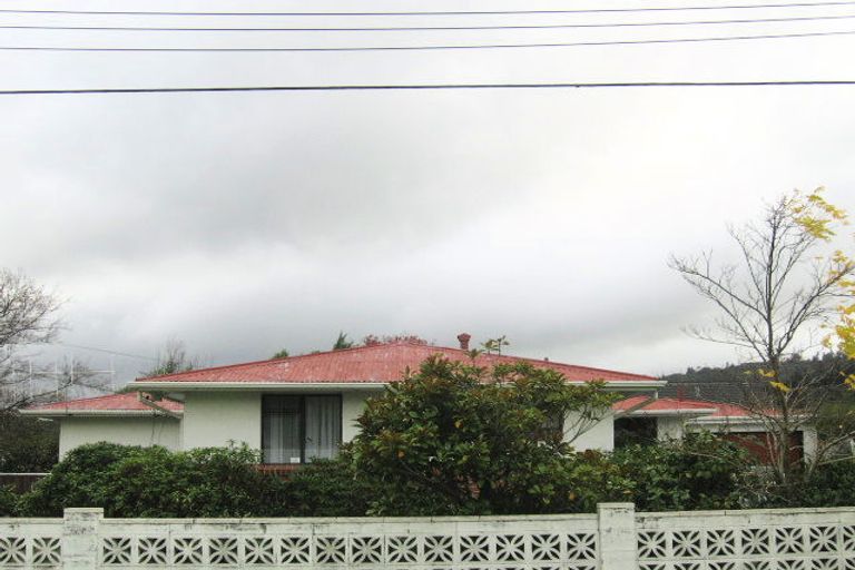 Photo of property in 9 Kapuranga Grove, Stokes Valley, Lower Hutt, 5019