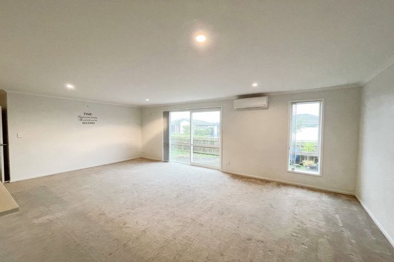 Photo of property in 6 Wellfield Drive, Papakura, 2110