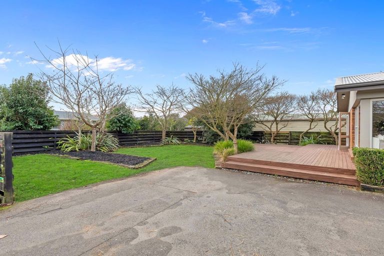 Photo of property in 8 Braid Road, St Andrews, Hamilton, 3200