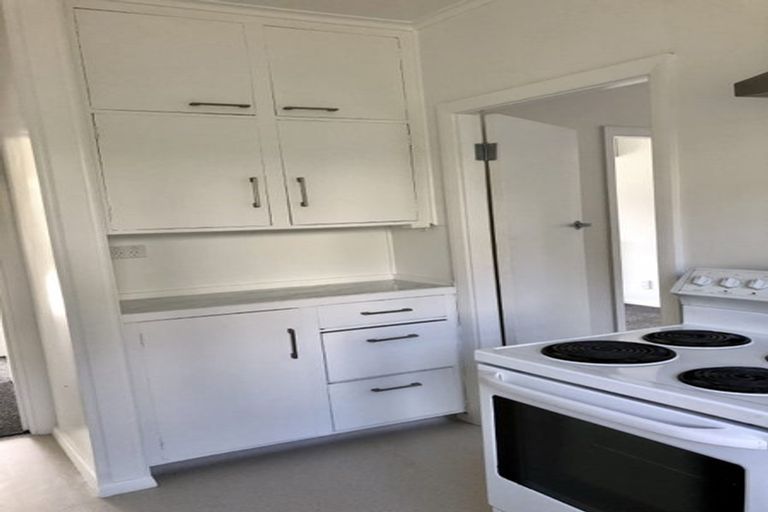 Photo of property in 36 Duncan Street, Tawa, Wellington, 5028