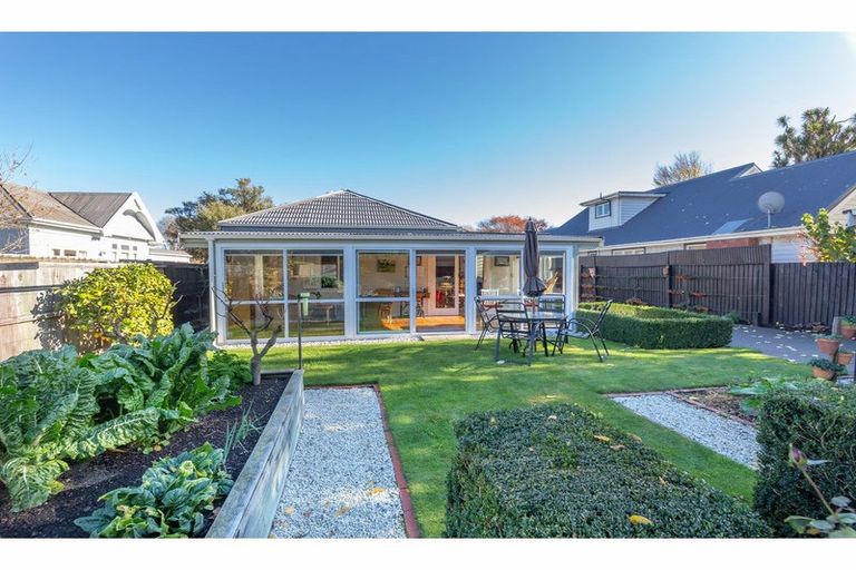 Photo of property in 38 Colombo Street, Cashmere, Christchurch, 8022